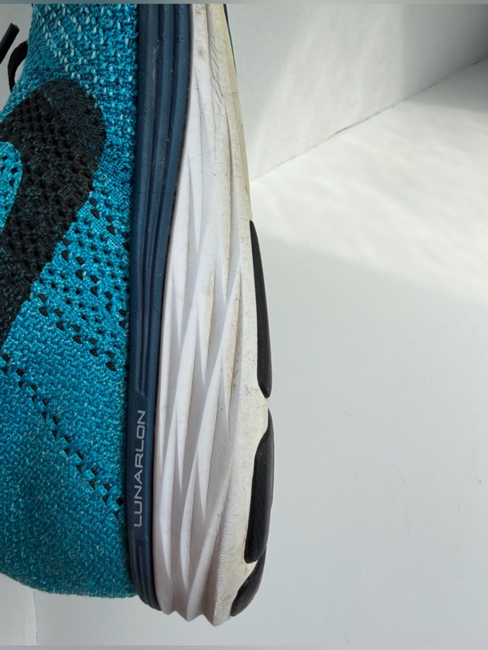 Nike Flyknit Lunar 3 698181-401 Blue White Running Shoes Lace Up Mens Size 12 - Picture 15 of 16